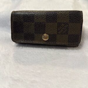 Authentic Louis Vuitton Damier Graphite Multicles 4 Key Holder